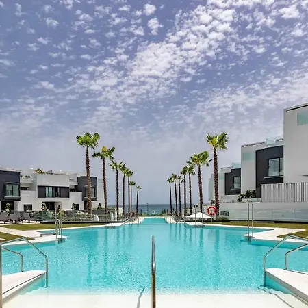 Sublime Maison Avec Acces Direct A La Et Jacuzzi Prive *