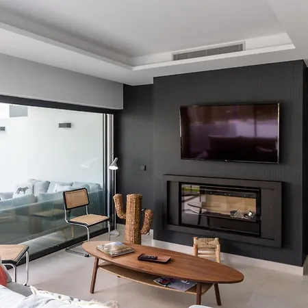 Sublime Maison Avec Acces Direct A La Et Jacuzzi Prive Villa
