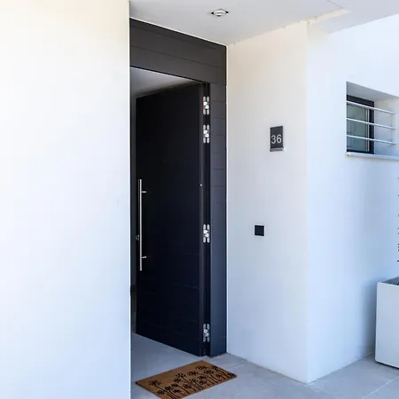 Villa Sublime Maison Avec Acces Direct A La Et Jacuzzi Prive *