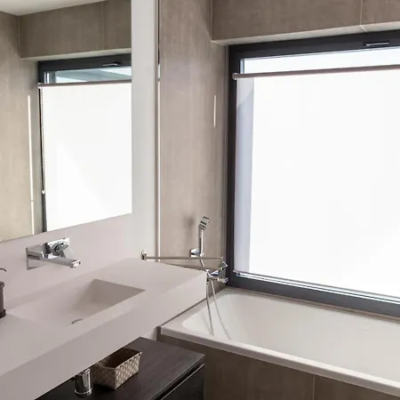 Sublime Maison Avec Acces Direct A La Et Jacuzzi Prive فيلة *
