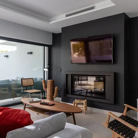 Sublime Maison Avec Acces Direct A La Et Jacuzzi Prive فيلة إِستيبونا